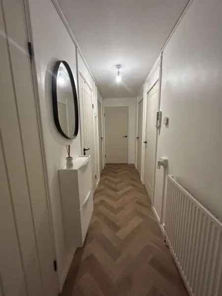 Flat For Rent in Dover, England