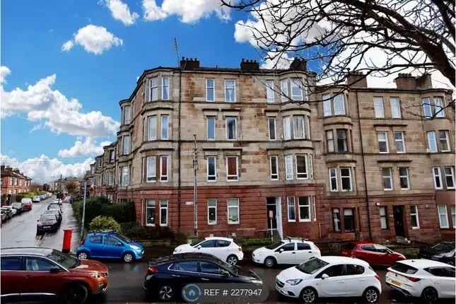 Flat to rent in Ark Lane, Glasgow G31