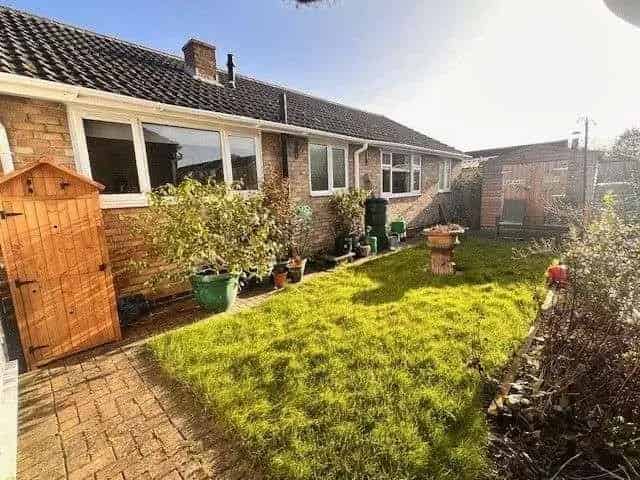 2 Bed Detached Bungalow For Sale