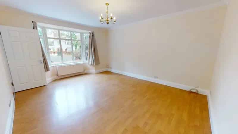 5 bedroom House
 To Rent