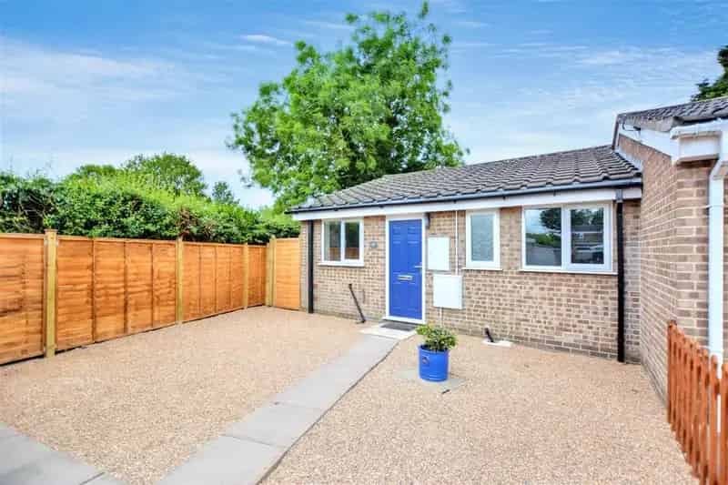 2 Bedroom Terraced Bungalow for Sale