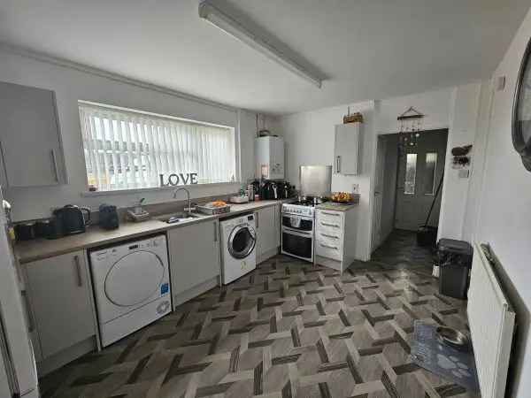 House For Rent in Newcastle-under-Lyme, England