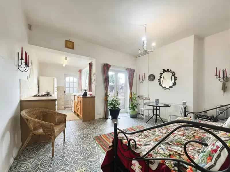 2 Bedroom House For Sale Near Pennington Flash