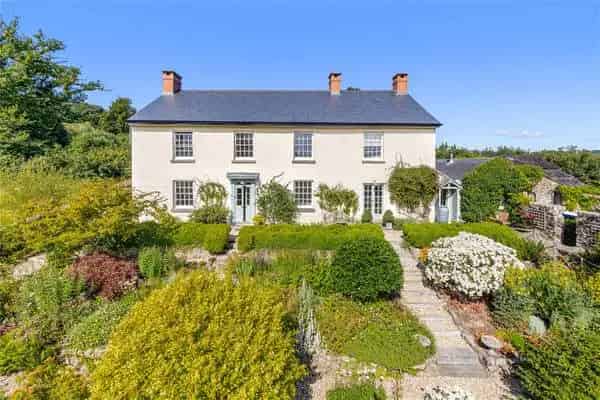 Handsome Country Home in Chagford with Gardens and Outbuildings