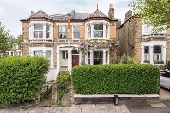 4 Bedroom Victorian Semi-Detached House New Cross SE14