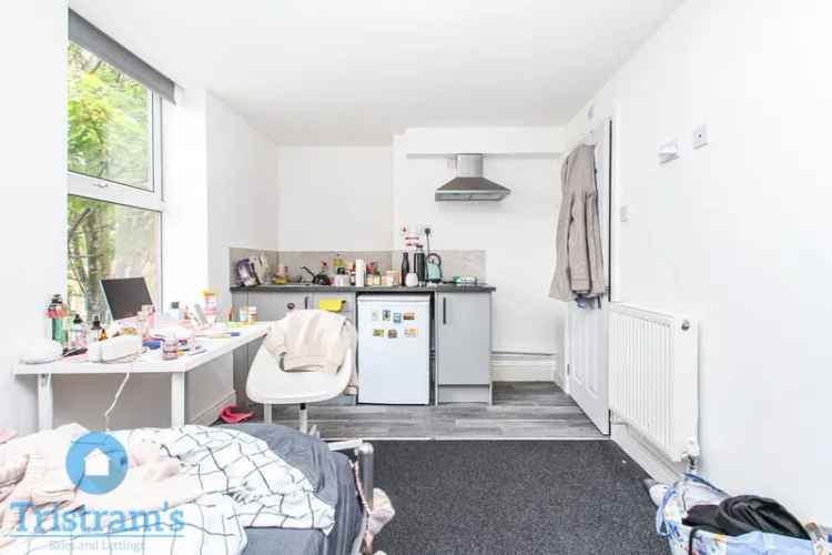 1 Bedroom Studio House to Rent for Students Bills Inclusive Zero Deposit