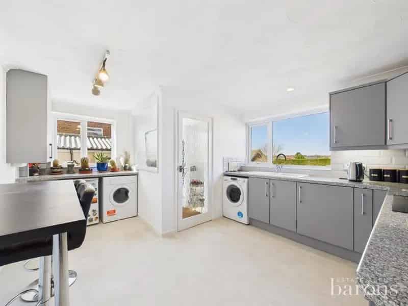3 Bed Semi-Detached House For Sale