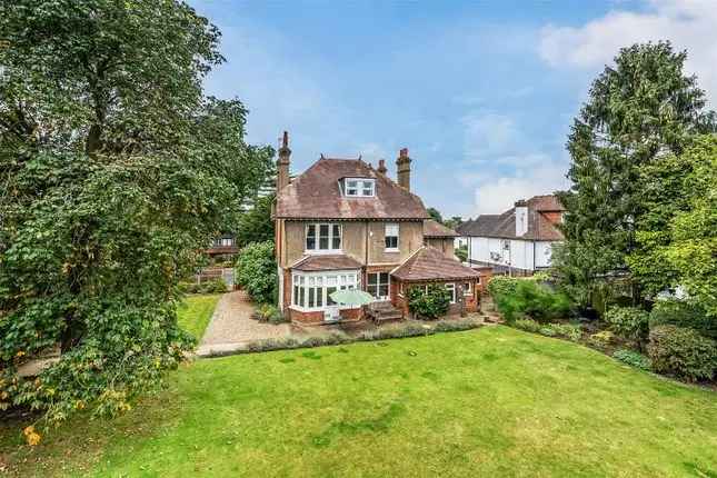 7 Bedroom Period House for Sale in Cheam SM2