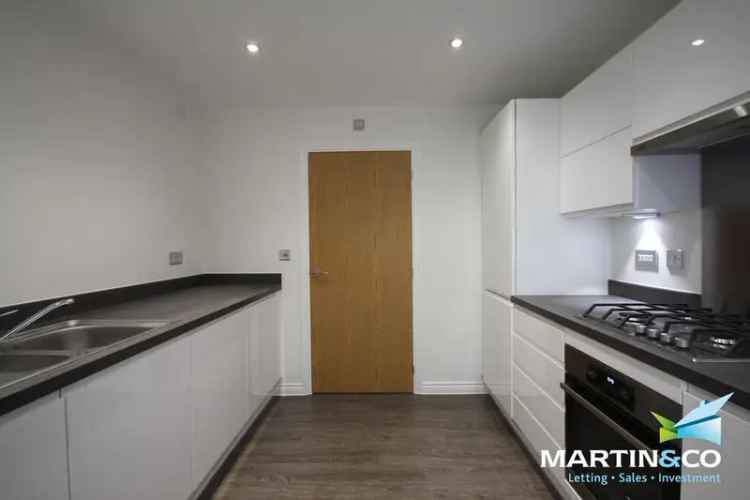 2 Bedroom Furnished Apartment Near Harborne High Street