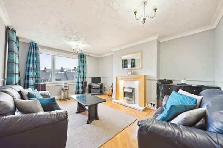 2 Bedroom Apartment Near Shops and Transport