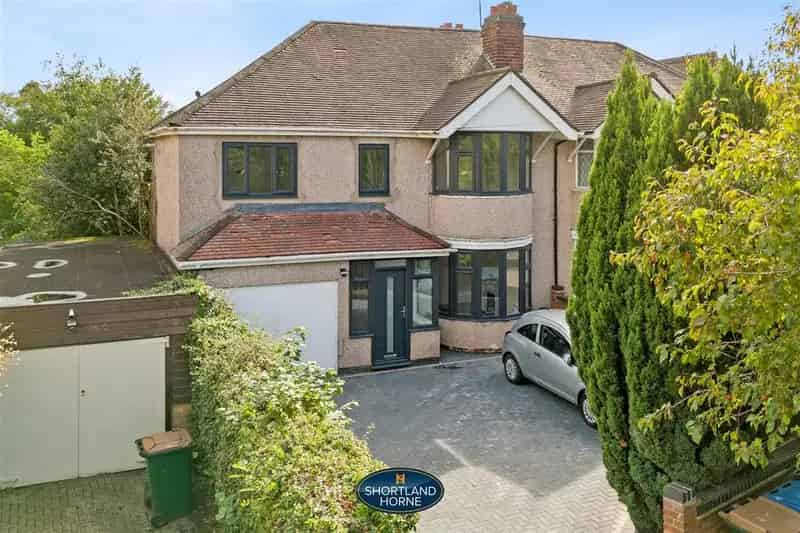 4 Bedroom Semi-Detached House for Sale