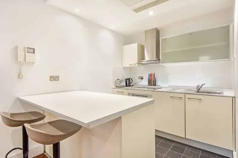 1 Bedroom Apartment Paddington Basin Furnished June 2025
