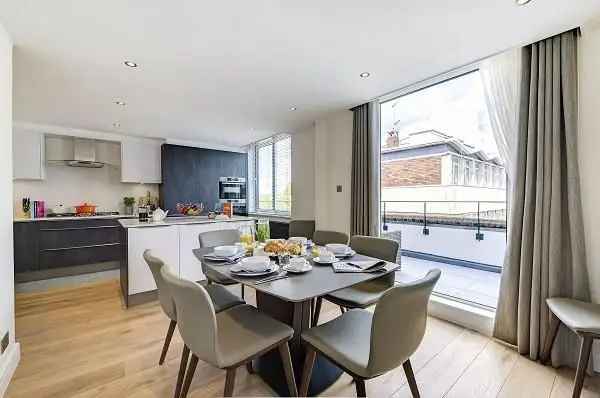 3-Bedroom Duplex Apartment Ebury Street London SW1W