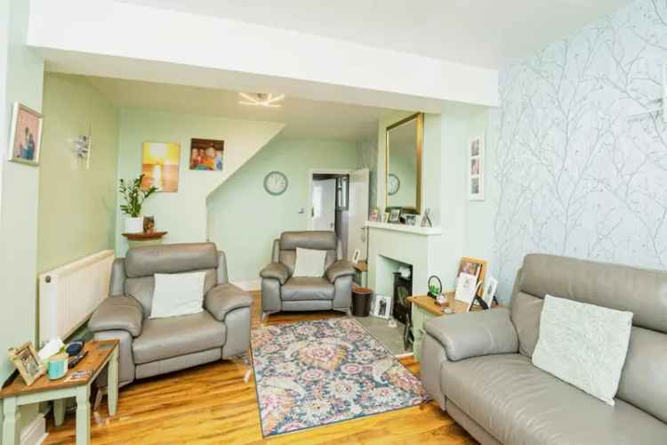 3 4 Bedroom Home in Poets Corner Beautiful Condition