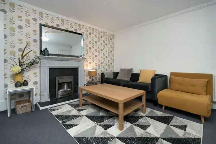 1 Bed Flat - Ground Floor with 1 Reception Room