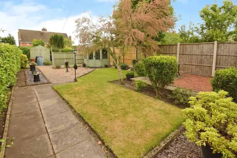 3 Bedroom Semi Detached House for Sale Coventry CV5