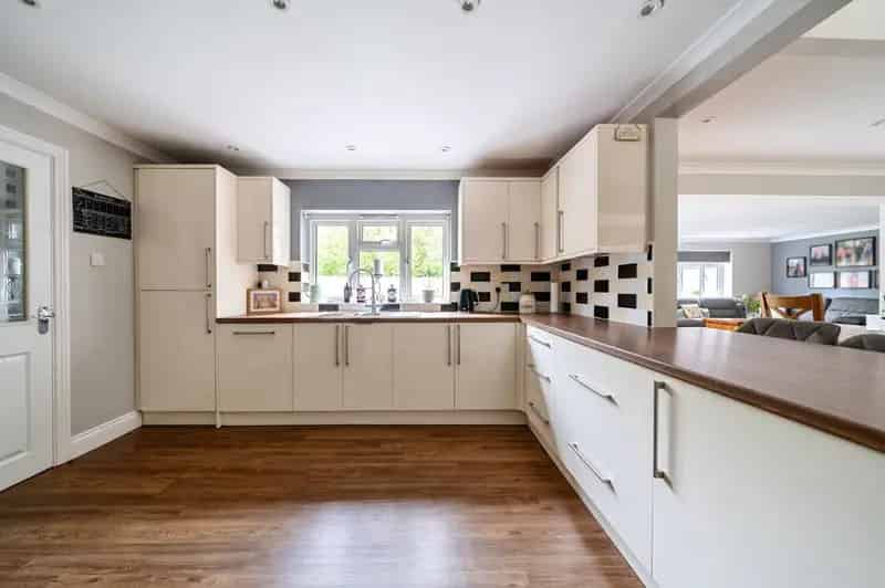 5 bedroom house for sale
