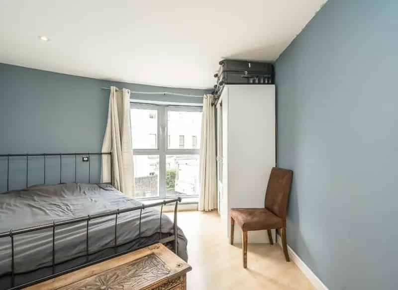 2 Double Bedroom Apartment Battersea Square 776 sq ft