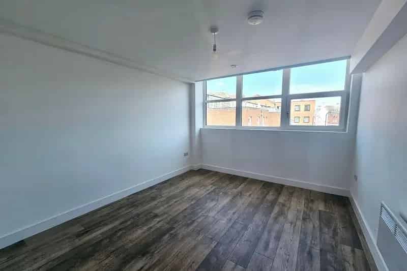 One Bedroom Apartment in Bedford Place Southampton Zero Deposit Available