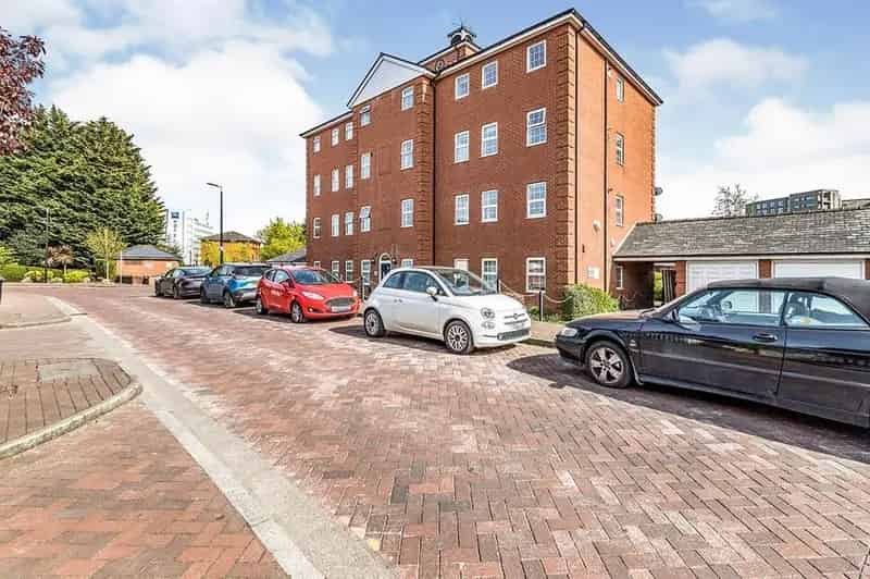 2 Bedroom Flat to Rent Salford M50 Merchants Quay