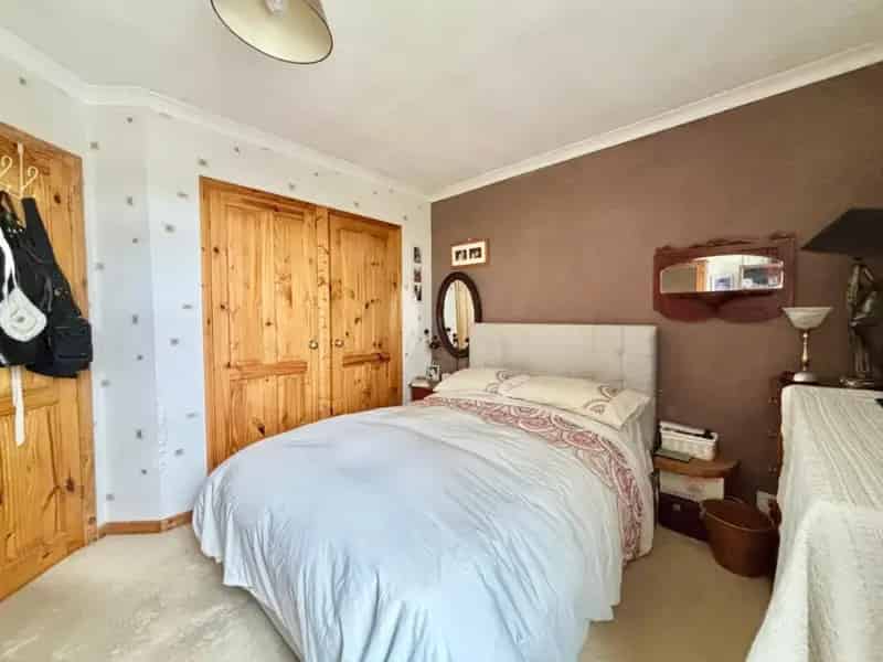 3 Bed Semi-Detached House For Sale Bexhill
