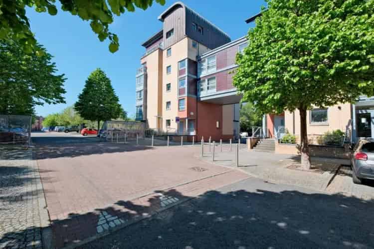 2 Bedroom Penthouse Apartment for Sale in Glasgow City Center