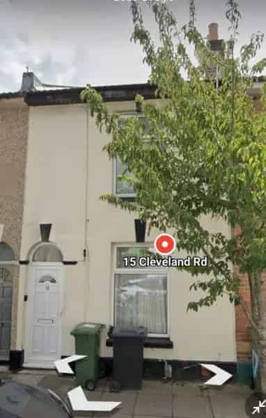 4 Bedroom House Wanted: Midlands, London Areas