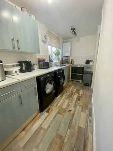 Ground Floor Apartment with Garden and Storage