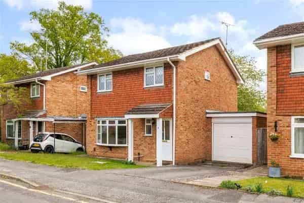 Family Home in Sunningdale with Scope to Extend