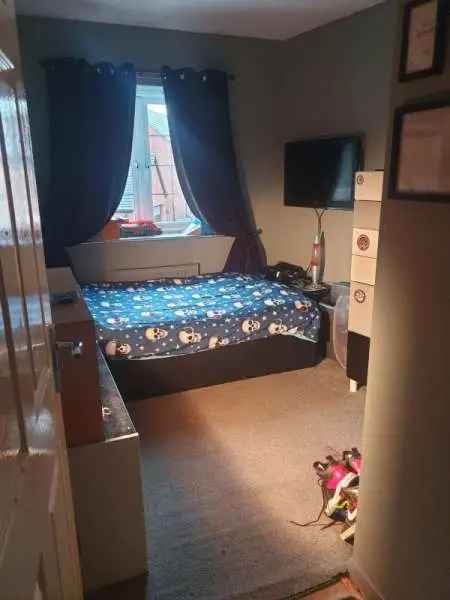 Flat For Rent in Metropolitan Borough of Solihull, England