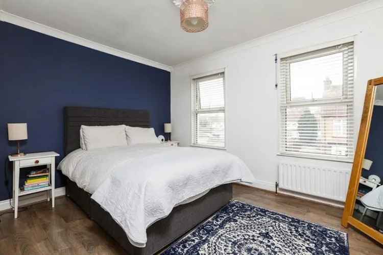 2 Bedroom Maisonette Near Angel Islington