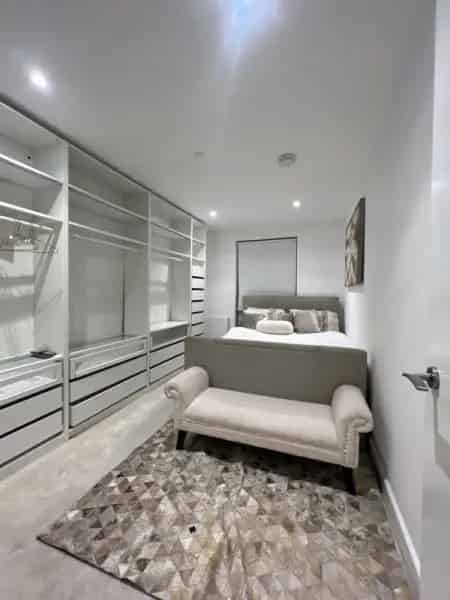 First Floor Apartment near Whyteleafe Station
