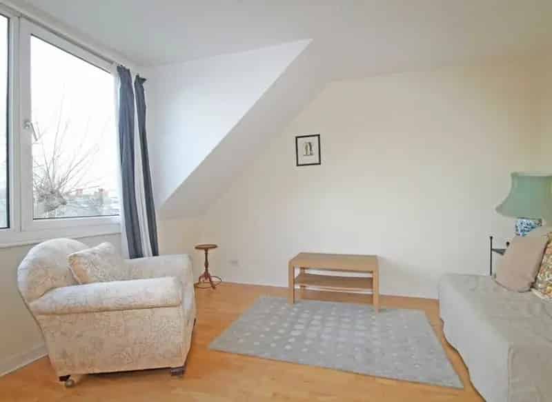 One Double Bedroom Flat Wandsworth Bridge Road Near Fulham Broadway