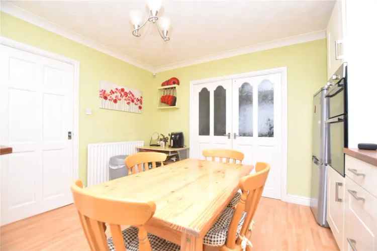 House For Sale in Leeds, England