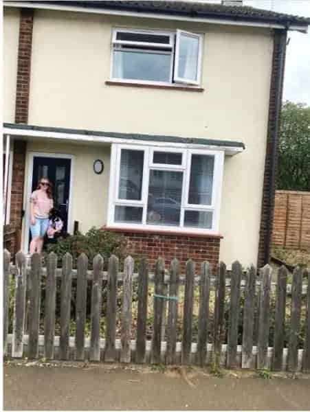 Large 2 Bed House with Huge Master Bedroom and Parking