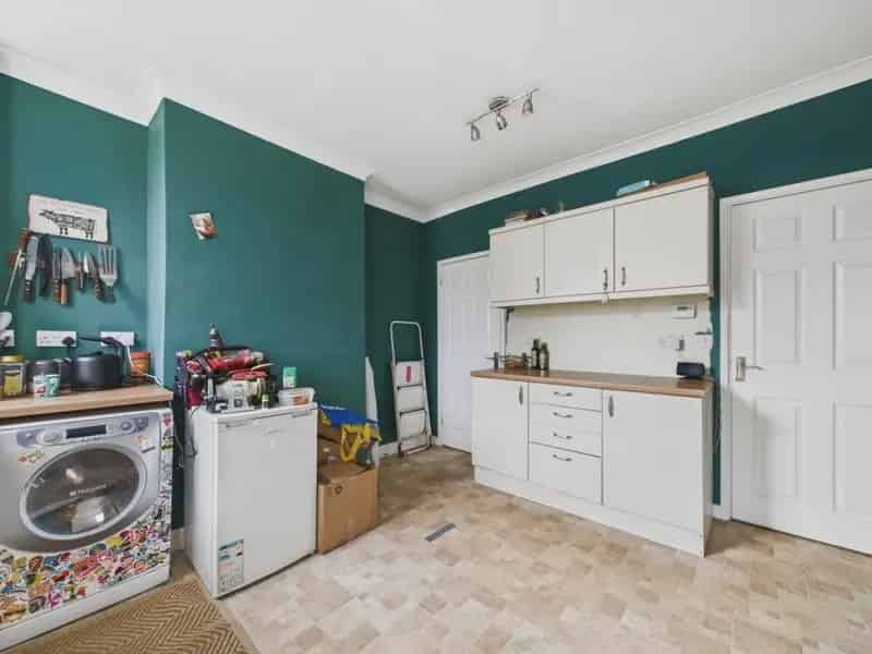3 Bedroom House For Sale in Clifton