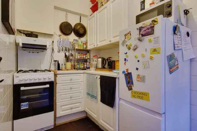 5 Bedroom Detached House For Sale - Excellent Rental Income Potential