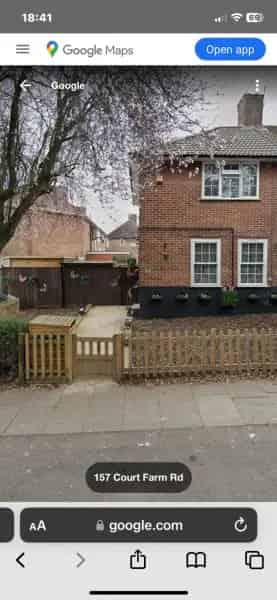 2 Bed End Terrace House with Garden and Outhouse