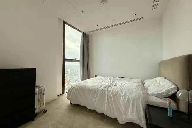 Flat to rent in Carnation Way, London SW8