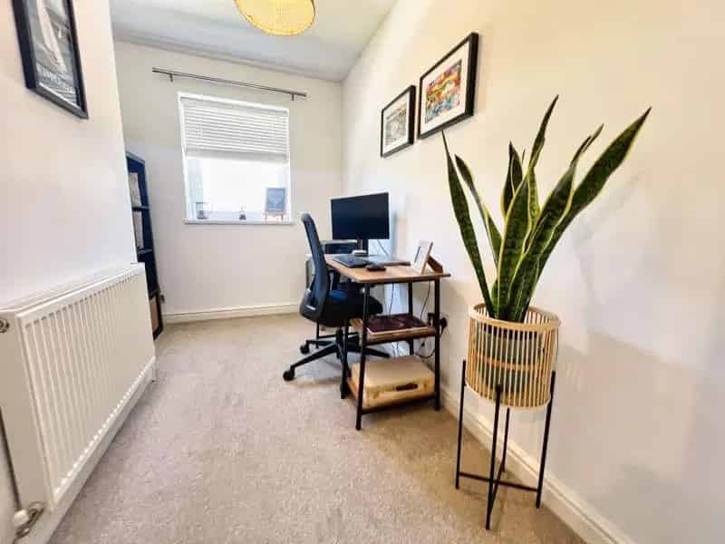 4 Bed Detached House for Sale