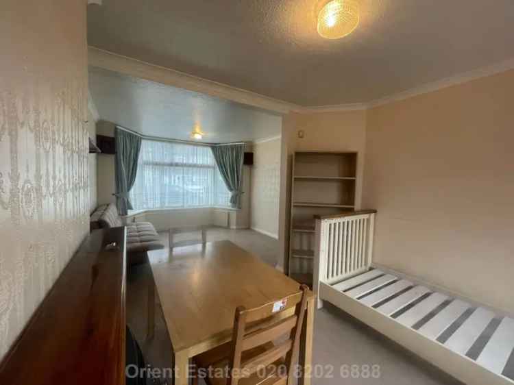 3 Bedroom Semi Detached House to Rent Colindale