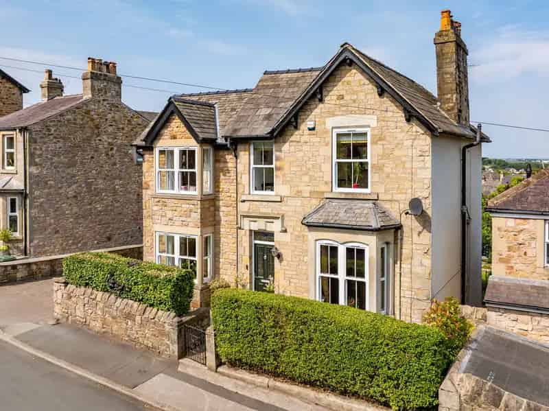 5 Bedroom Detached Victorian House Lancaster