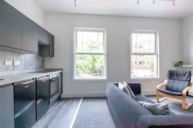 1 Bedroom Apartment Near Portland Square Bristol