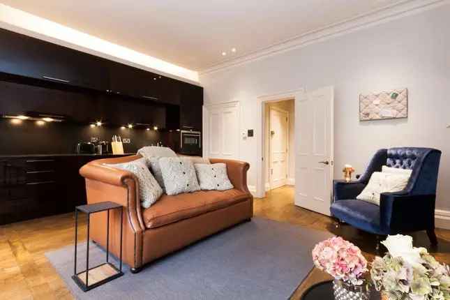 Mayfair Apartment Rental One Bedroom En Suite