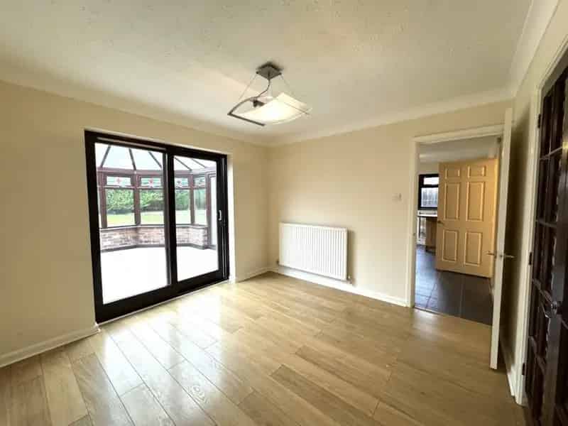 4 bedroom House
 To Rent