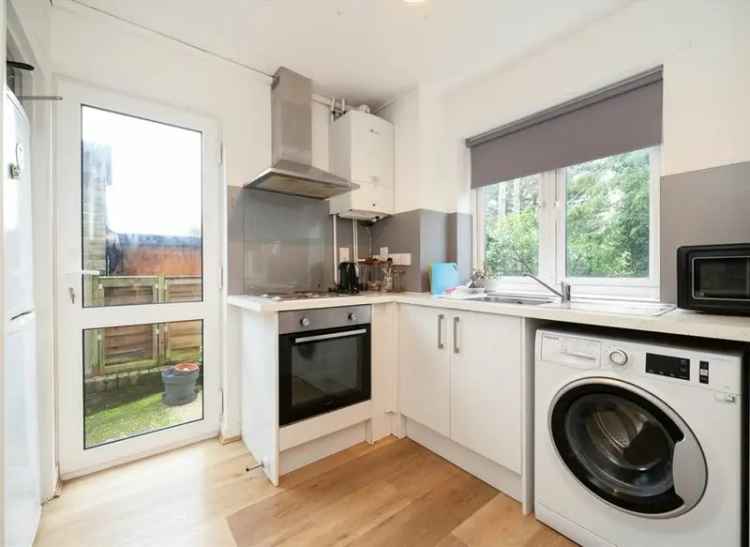 Two Double Bedroom House with Garden and Parking Highgate East Finchley