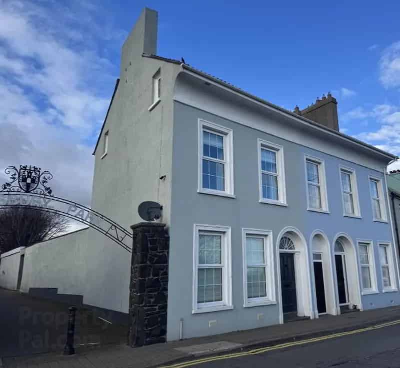 Stunning Period Home with Far Reaching Views and Four Bedrooms