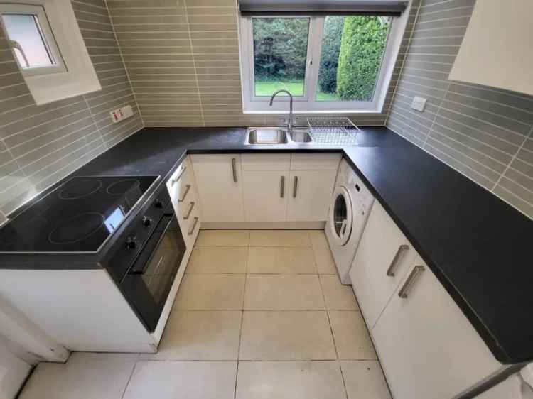 3/4 Bedroom House For Sale Near Bournemouth Beach