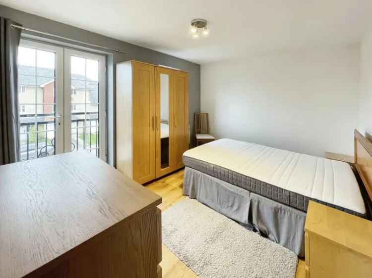 1 Bedroom Furnished Apartment Cardiff Bay 6 Month Let