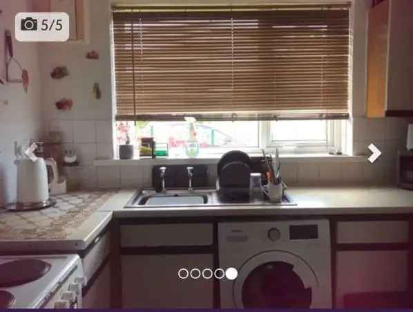 Flat For Rent in Bradford, England